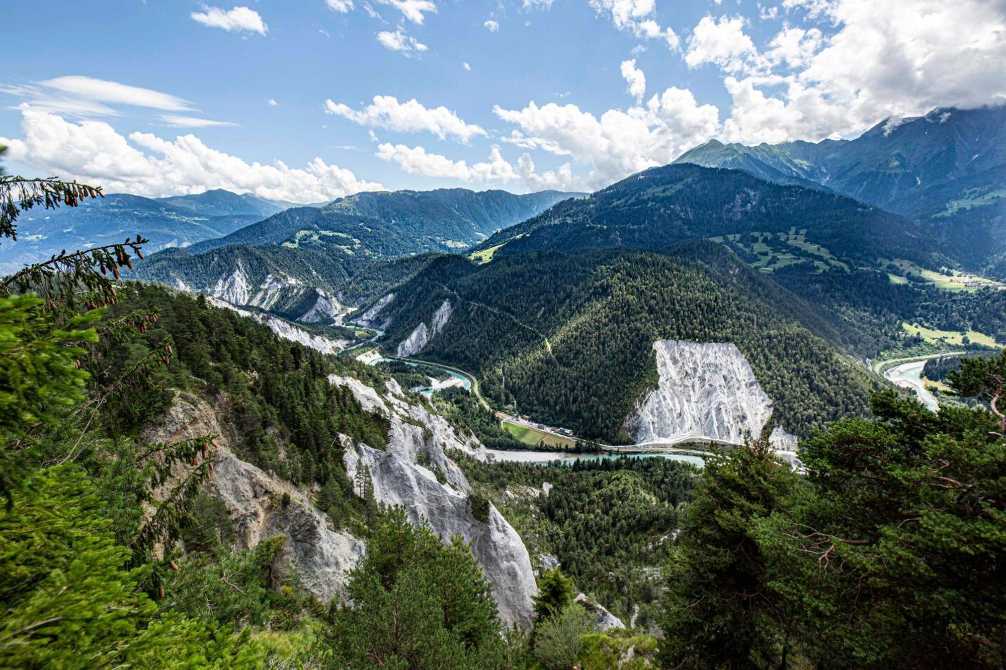 Gasthaus Roessli Versam Dış mekan fotoğraf