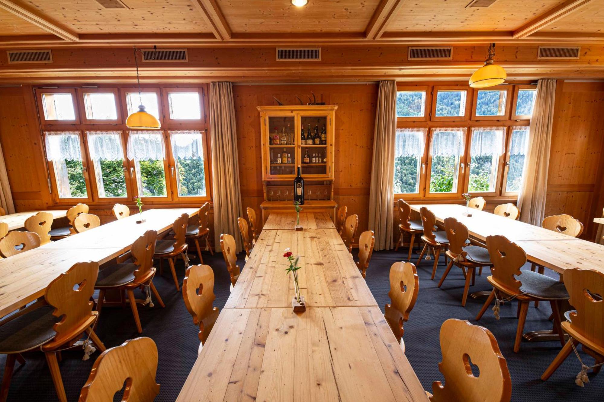 Gasthaus Roessli Versam Dış mekan fotoğraf