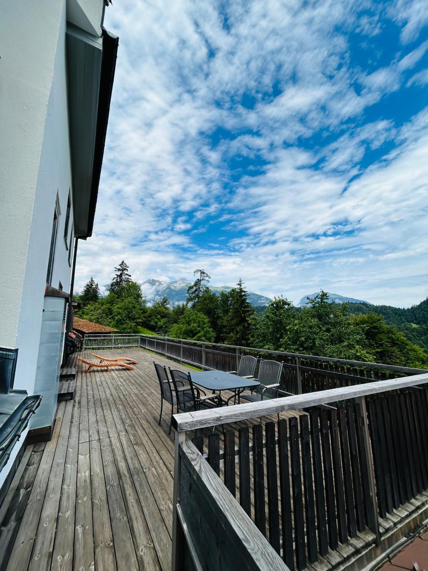 Gasthaus Roessli Versam Dış mekan fotoğraf